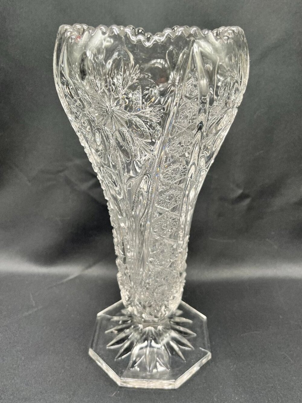 Stunning Vintage La Rochelle AKA Cosmos Clear by Imperial Glass-Ohio Vase
